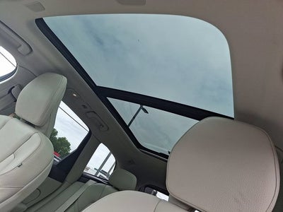 2024 Volvo XC60 Plus Dark Theme