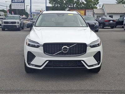 2024 Volvo XC60 Plus Dark Theme