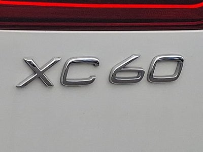 2024 Volvo XC60 Plus Dark Theme