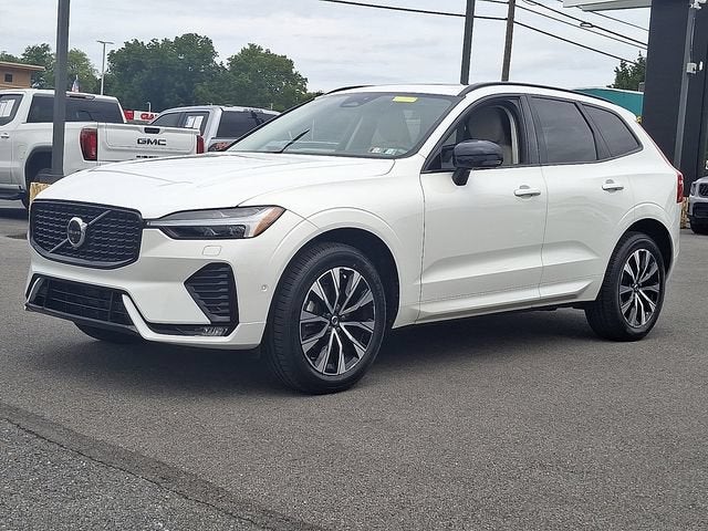 2024 Volvo XC60 Plus Dark Theme