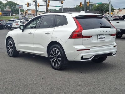 2024 Volvo XC60 Plus Dark Theme