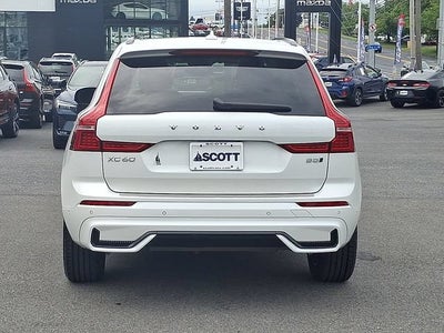 2024 Volvo XC60 Plus Dark Theme