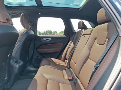 2024 Volvo XC60 Plus Dark Theme
