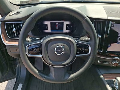 2024 Volvo XC60 Plus Dark Theme