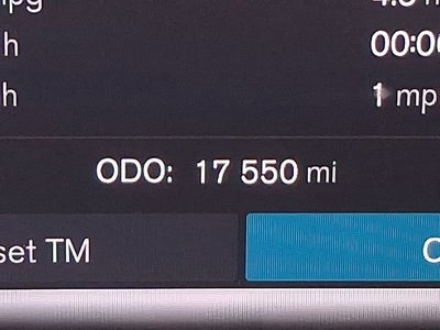 2024 Volvo XC60 Plus Dark Theme