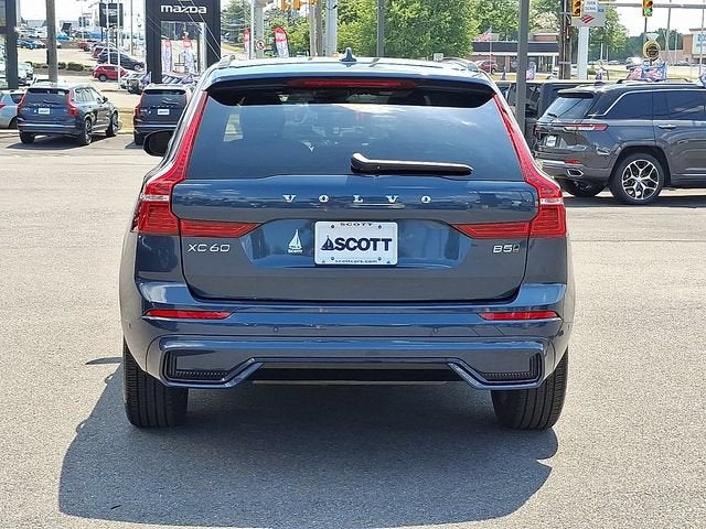 2024 Volvo XC60 Plus Dark Theme