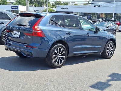 2024 Volvo XC60 Plus Dark Theme