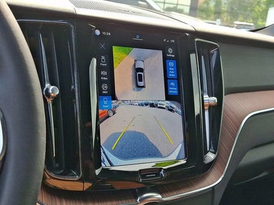 2024 Volvo XC60 Plus Dark Theme