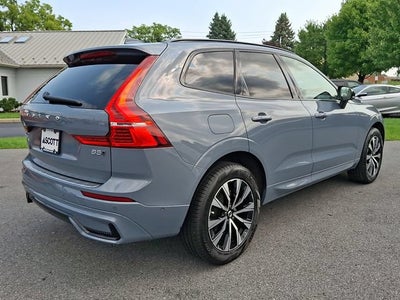 2024 Volvo XC60 Plus Dark Theme