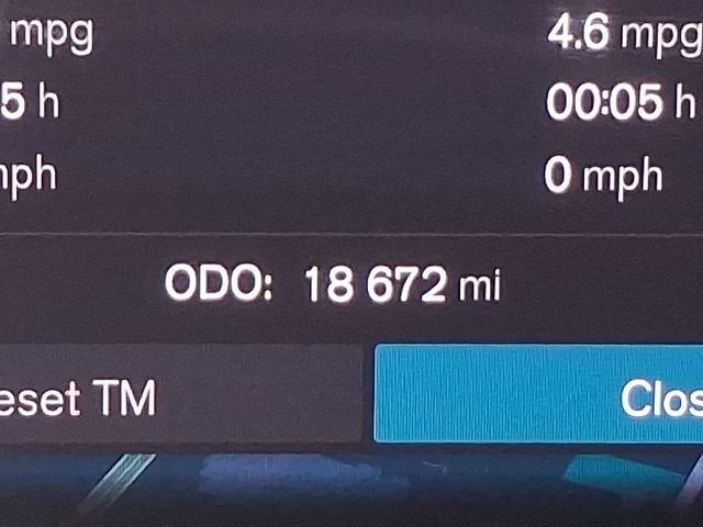 2024 Volvo XC60 Plus Dark Theme