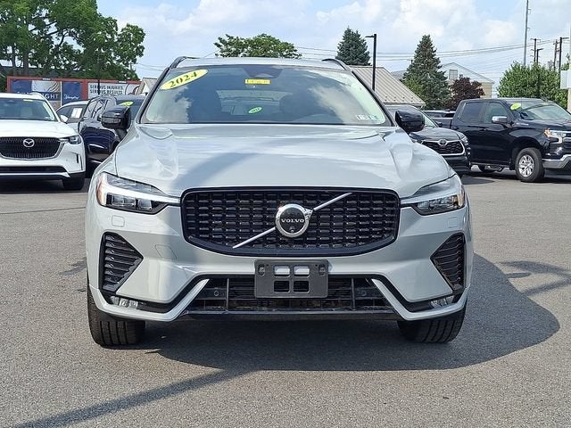 2024 Volvo XC60 Plus Dark Theme