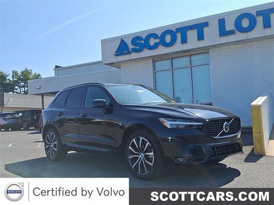 2024 Volvo XC60 Plus Dark Theme