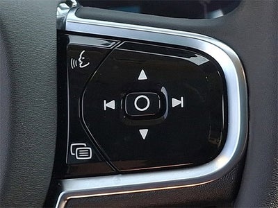 2024 Volvo XC60 Plus Dark Theme