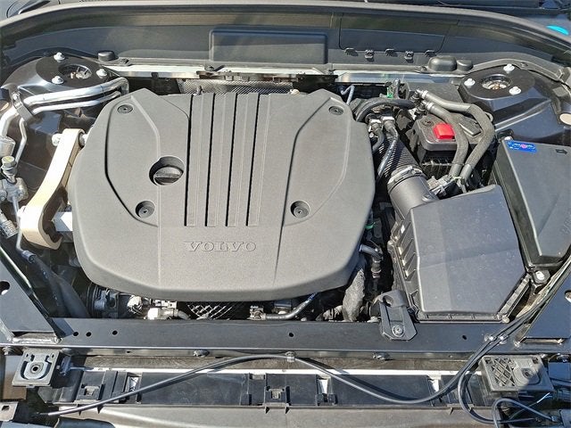 2024 Volvo XC60 Plus Dark Theme