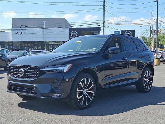 2024 Volvo XC60 Plus Dark Theme