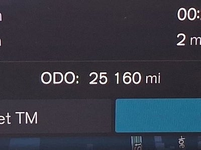 2024 Volvo XC60 Ultimate Dark Theme