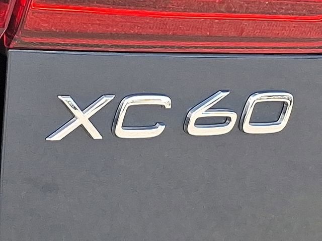 2024 Volvo XC60 Ultimate Dark Theme