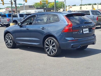 2024 Volvo XC60 Ultimate Dark Theme