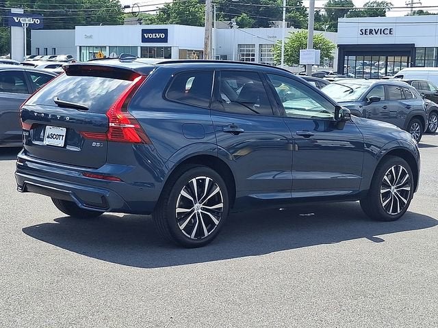 2024 Volvo XC60 Ultimate Dark Theme
