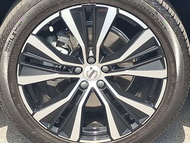 2024 Volvo XC60 Ultimate Dark Theme