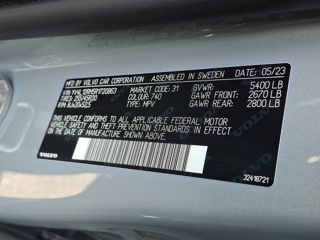 2024 Volvo XC60 Ultimate Dark Theme