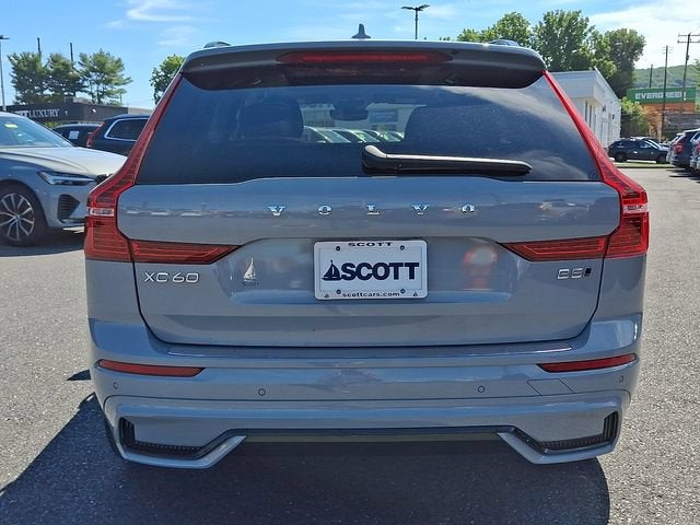 2024 Volvo XC60 Ultimate Dark Theme