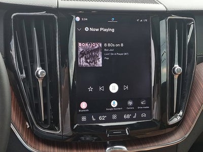 2024 Volvo XC60 Ultimate Dark Theme