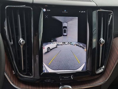 2024 Volvo XC60 Ultimate Dark Theme