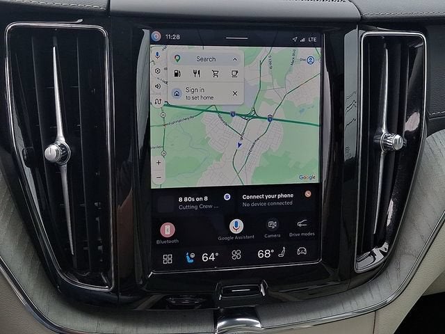 2024 Volvo XC60 Ultimate Dark Theme