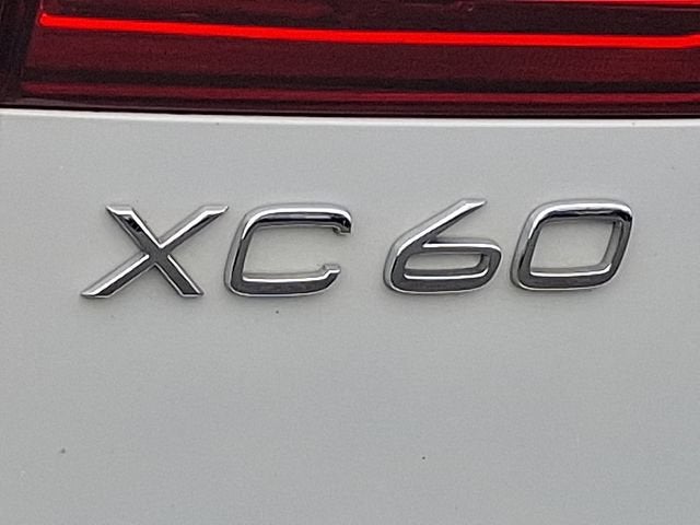 2024 Volvo XC60 Ultimate Dark Theme