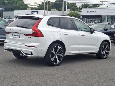 2024 Volvo XC60 Ultimate Dark Theme