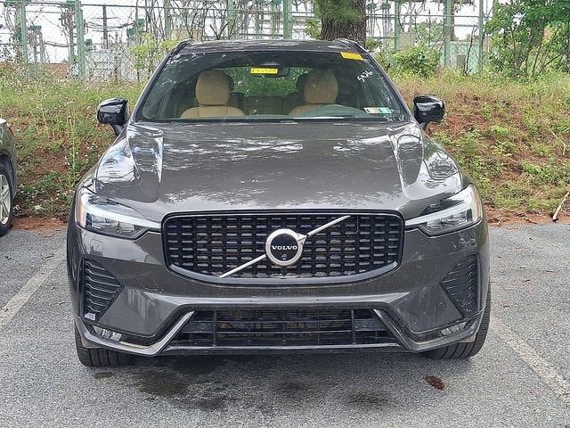 2024 Volvo XC60 Ultimate Dark Theme