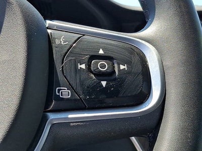 2023 Volvo XC60 Plus Bright Theme