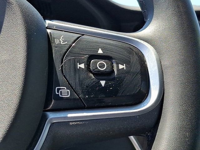 2023 Volvo XC60 Plus Bright Theme