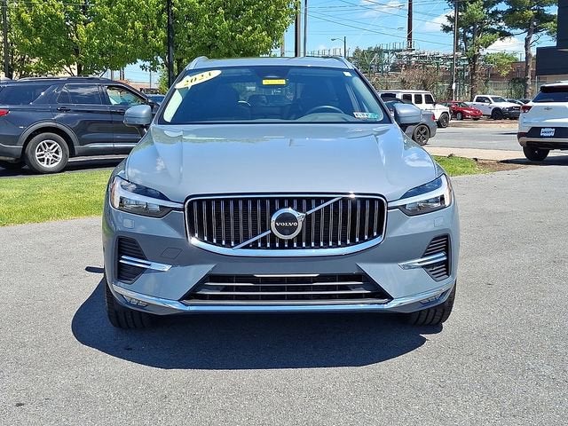 2023 Volvo XC60 Plus Bright Theme