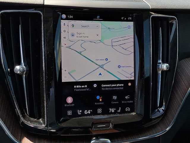 2023 Volvo XC60 Plus Bright Theme