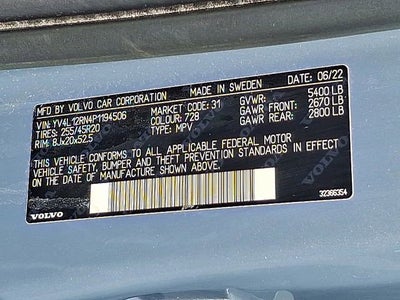 2023 Volvo XC60 Plus Bright Theme