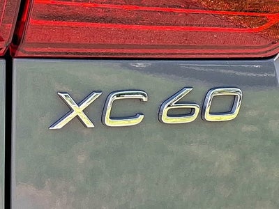 2023 Volvo XC60 Plus Bright Theme