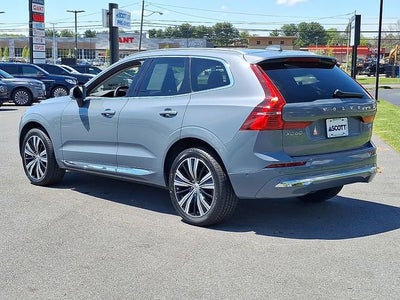 2023 Volvo XC60 Plus Bright Theme