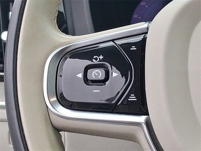 2023 Volvo XC60 Plus Bright Theme