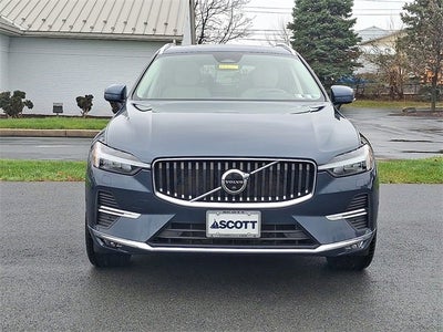 2023 Volvo XC60 Plus Bright Theme