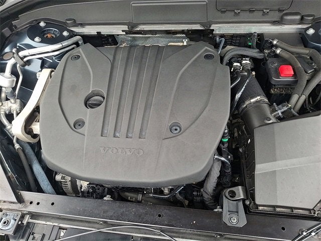 2023 Volvo XC60 Plus Bright Theme