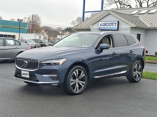 2023 Volvo XC60 Plus Bright Theme