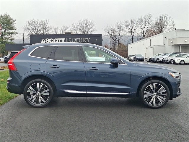 2023 Volvo XC60 Plus Bright Theme