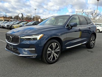 2023 Volvo XC60 Plus Bright Theme