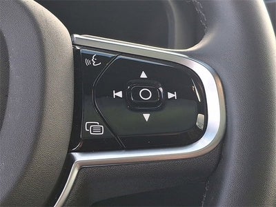 2023 Volvo XC60 Plus Bright Theme