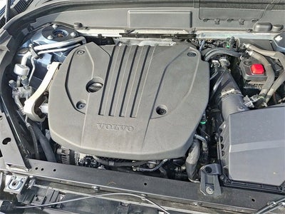 2023 Volvo XC60 Plus Bright Theme