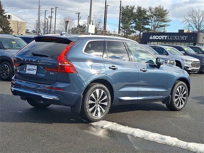 2023 Volvo XC60 Plus Bright Theme