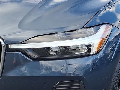 2023 Volvo XC60 Plus Bright Theme