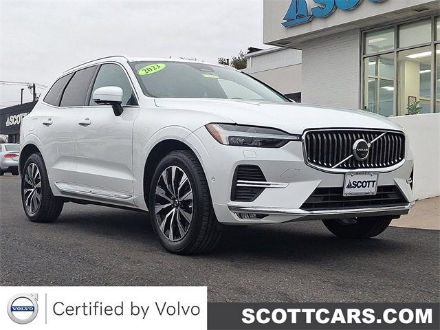 2023 Volvo XC60 Plus Bright Theme